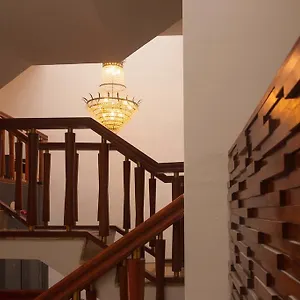 Chandelier Colombia